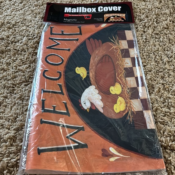 Folksy Hen magnetic mailbox cover - Picture 2 of 8